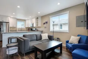 Nearly NEW 2 BR guest house w/patio in Corvallis! - Image 3