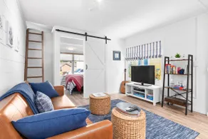 Capitola Village Getaway! - Steps from River walk - Image 5