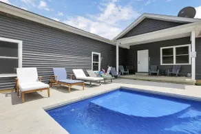 Serenity on Siverly: Saltwater pool and amazing view - Image 5