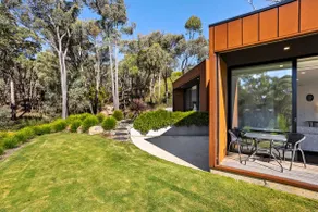 Lithic House -wood fire and bush views - Image 3