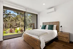 Lithic House -wood fire and bush views - Image 4