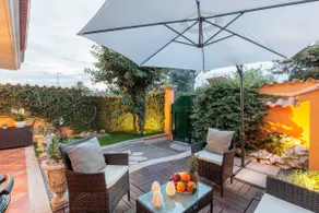 A Luxury 2 Bedrooms Villa with Garden and Private Jacuzzi by the beach of Torvaianica and Campo Ascolano - Image 3