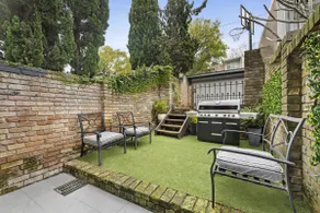 Classic 3BR terrace over 3 levels, great location w/ parking, pets allowed - Image 3