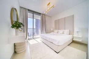 Luxury 2 Bed with Bluewater Views & Infinity Pool - Image 5