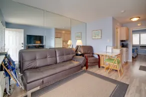 First-Floor Brigantine Condo: Steps to Ocean! - Image 2