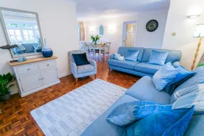 Cottage with a hot tub ,short walk to the beach - Image 3