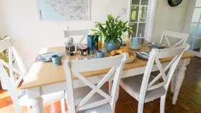 Cottage with a hot tub ,short walk to the beach - Image 4