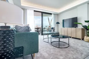 Inf32L- Modern City Apartment, Families Only - Image 3