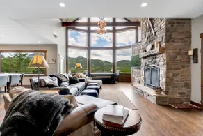 The Peaks Retreat Overlooking Sunday River - Image 5