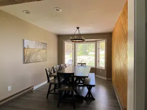 Stunning 4 BR Home, Tranquil Setting! - Image 5
