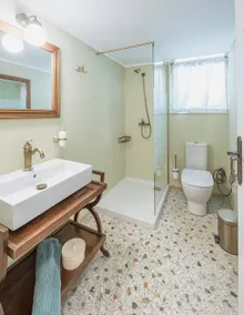 Magnificent Bnb Athens Voula - Image 5