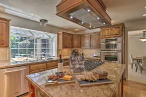 Redding Getaway w/ Hot Tub & Outdoor Kitchen! - Image 3