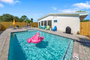 Beach Baby - Private Pool, Golf Cart Included🛺, Pet Friendly, Sleeps 8 - Image 2