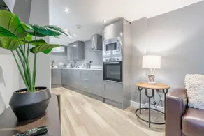 The Old School Room - Luxury 1 Bedroom Duplex Apartment - Image 2