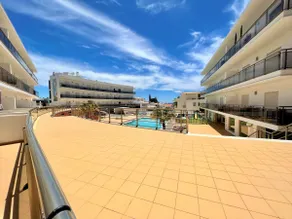 Albufeira Terrace With Pool by Homing - Image 4