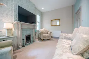 Saxon Lodge Cottage - Image 2