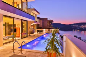 Villa Bank Two - Three Bedroom Villa, Sleeps 8 - Image 5