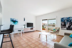 Casa da Galé | Meia Praia, Balcony & AC - Image 2