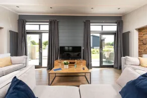 Primrose Lodge, 25 Roadford Lake Lodges - Image 5