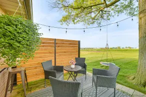 3 Mi to Dutch Wonderland: Serene Home w/ Deck - Image 1