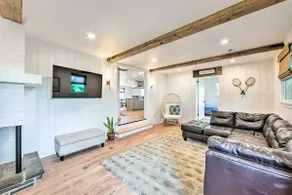 3 Mi to Dutch Wonderland: Serene Home w/ Deck - Image 2