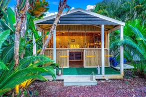 Ft. Laud, 5 Min to beach, Htd Pool, Jacuzzi, Bar! - Image 3