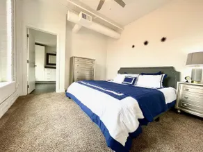 Classic Corner Loft in the Old Market - 2bed/bath - Image 4
