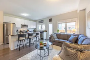 3BR Home: King Suite & Backyard-Close to Wineries - Image 3