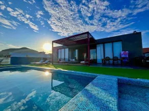 Ln1 Casa del Sol with pool, jacuzzi, oceanfront - Image 2