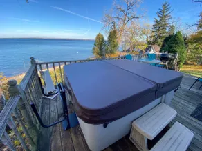 100ft Level Lakefront w Hot Tub + Walk to Brewery - Image 3