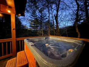 Hot Tub, Game Room, Fire Pit, Putting Green, FUN! - Image 3