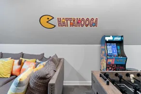 3min to Aquarium | Secret Game Room | 3 King Beds - Image 3