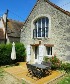 Former artist's studio in the countryside - Image 2