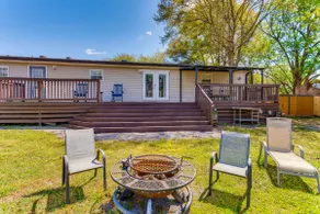Fire Pit & On-Site Fishing! Pensacola Family Home - Image 3