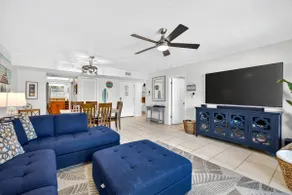 $189 30 Steps from Beach l 3min Rest/Shops - Image 5