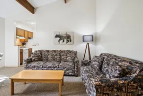 2 bdrm Suite outdoor heated pool 103/104 - Image 3