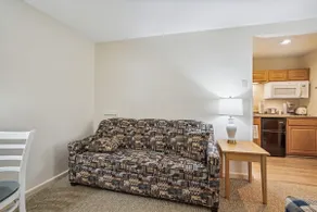2 Bedroom Suite outdoor heated pool 107/108 - Image 2