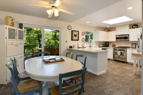 Heron House - Hot Tub and Wine Tastings Included - Image 5