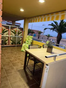Oceanfront apartment with terrace Ideal for families - Image 3