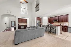 Clean, Modern & Spacious 4600 Sqft Home, Sleeps 16 - Image 2
