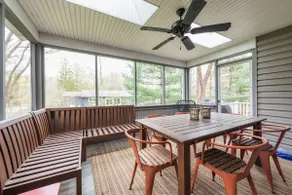 Little Grey Cottage - Beautifully decorated large vacation home - Walking distance to Lake Michigan! - Image 4