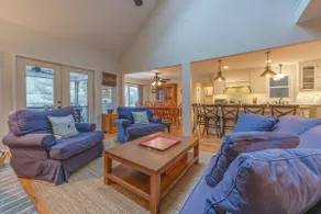 Little Grey Cottage - Beautifully decorated large vacation home - Walking distance to Lake Michigan! - Image 2