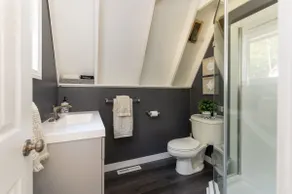 Cozy 1 Bed Chalet w/ King Bed & Indoor Fireplace - Image 4