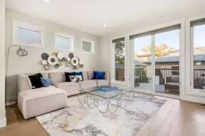 The Grand YYC: Sleeps 23 | 3 mins to Downtown - Image 3
