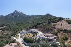 Chambre chez l'habitant avec terrasse, internet haut débit et jardin | Vue montagne | Avec animaux admis - Image 5