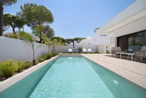 Maria del Mar Sea Villa - Image 3