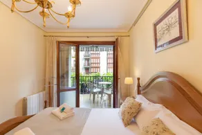 Plaza berri - baskeyrentals - Image 2