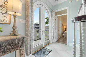 Whispering Palms Beach House - Image 2