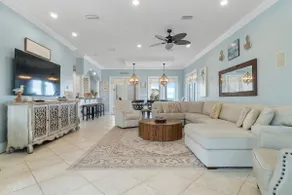 Whispering Palms Beach House - Image 4