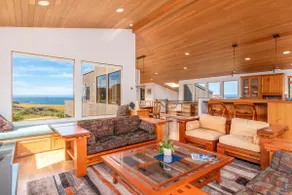 3BR for 6 w/ BBQ, Hot Tub & Ocean Views! - Image 5